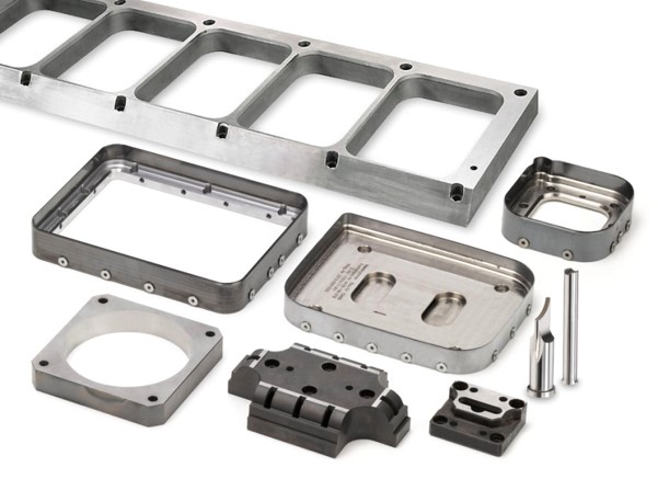 Steel strip cutting