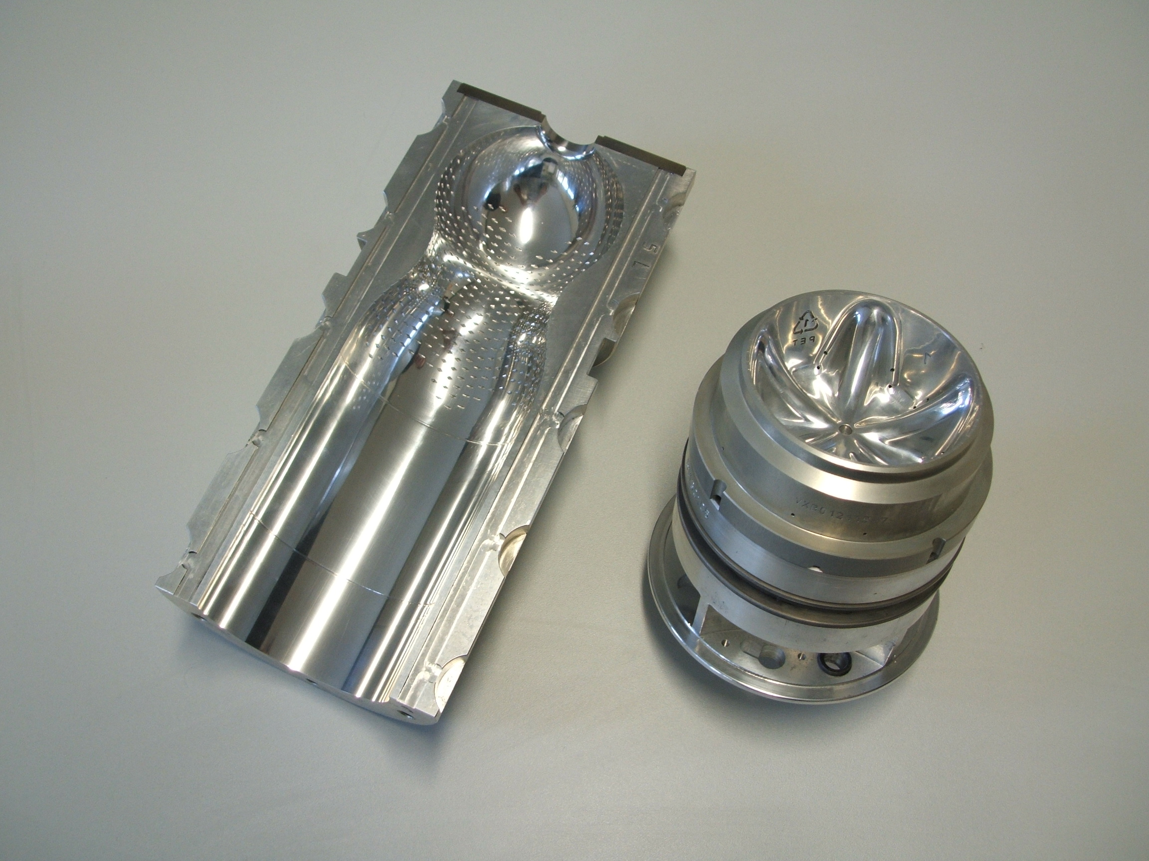 Blow mold for Fürstenquelle bottle